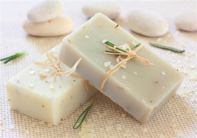 How to Make Homemade Soap