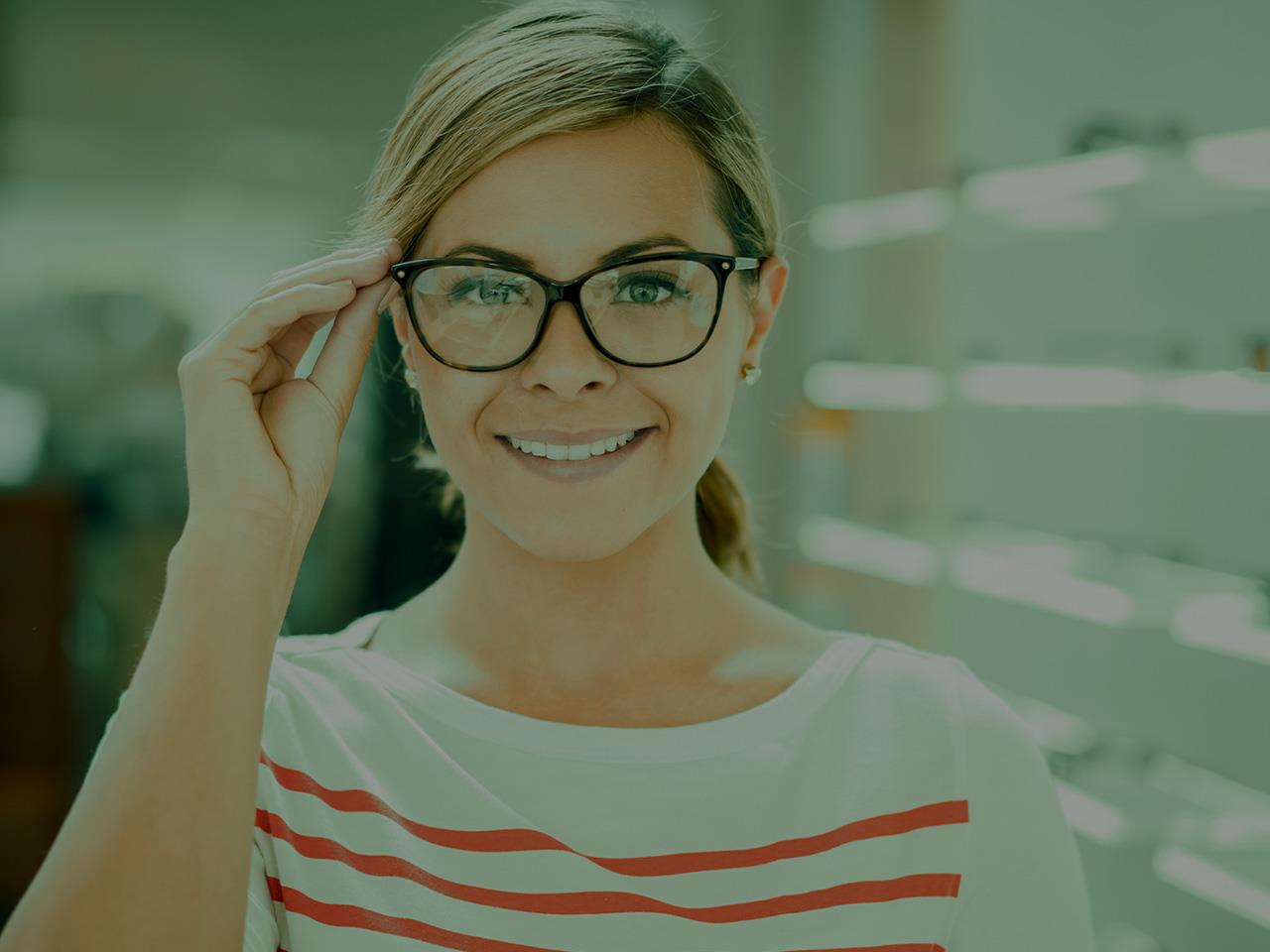 buying-over-the-counter-reading-glasses