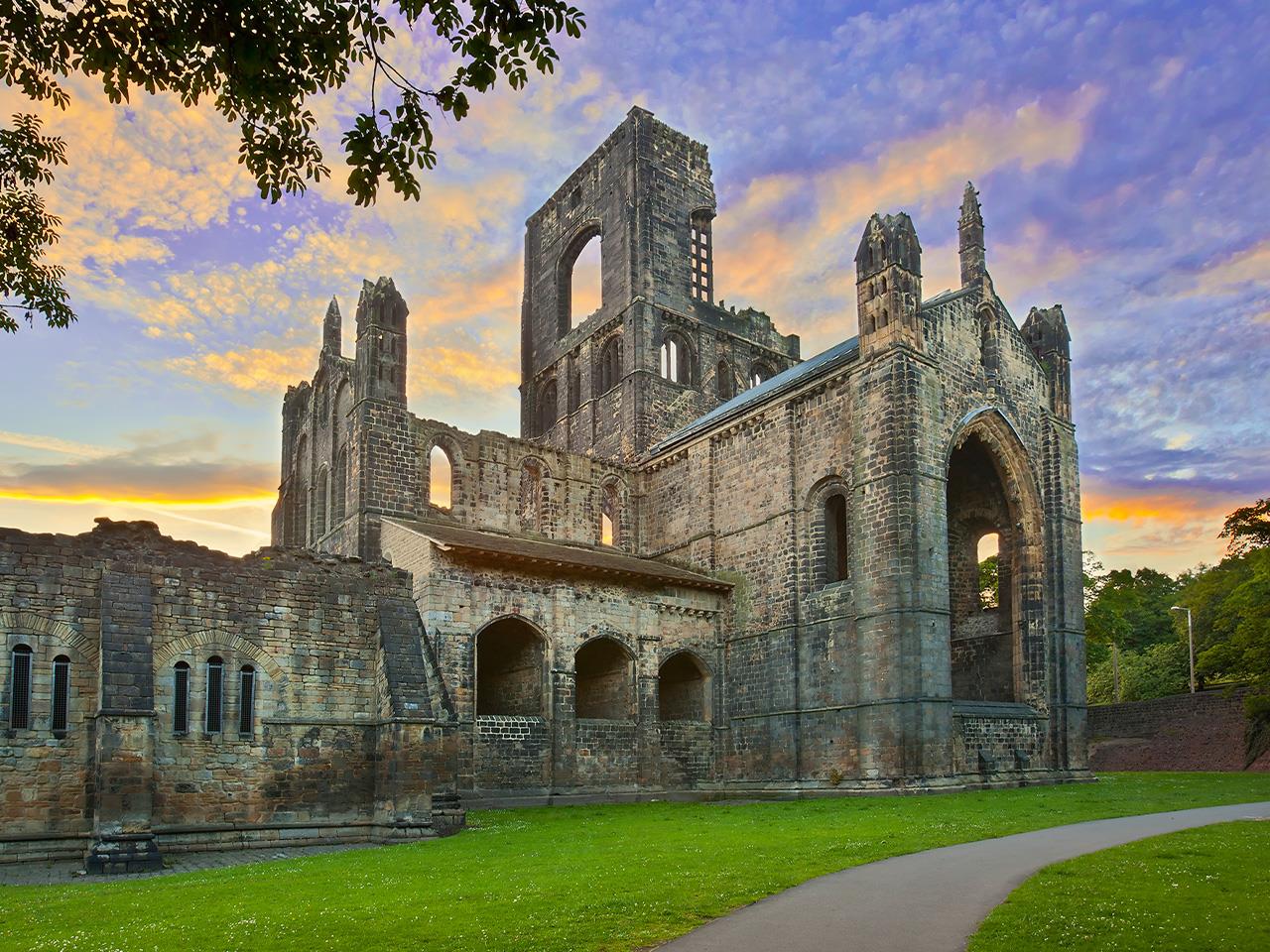 Kirkstall Abbey. James Gandon Kirkstall Abbey. Kirkstall Abbey pictures.